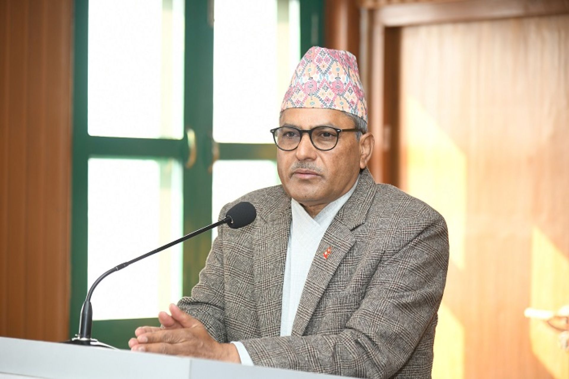 गभर्नर पदमा नाम सिफारिस समिति सदस्यमा अधिकारी